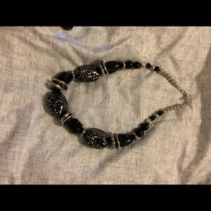 Paparazzi jewelry necklace with earrings